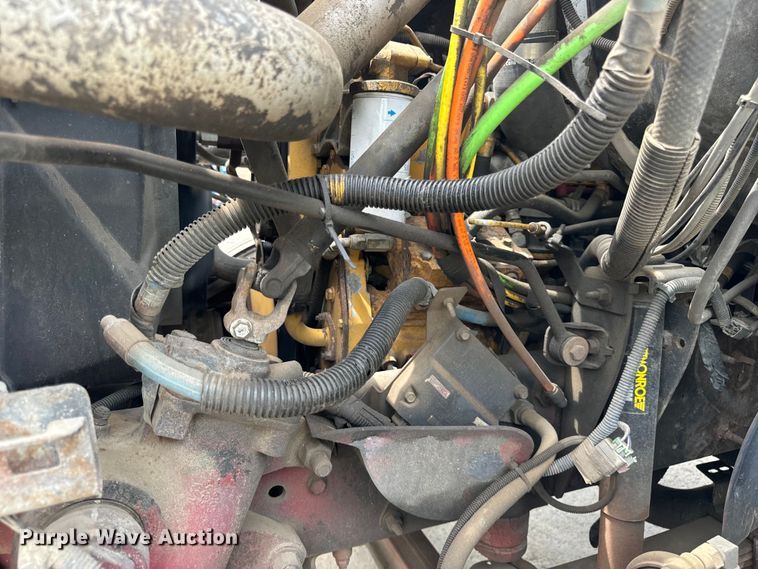 image for item DV5806 2005 Chevrolet  C8500 truck cab and chassis