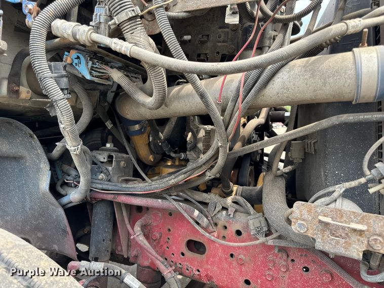 image for item DV5806 2005 Chevrolet  C8500 truck cab and chassis