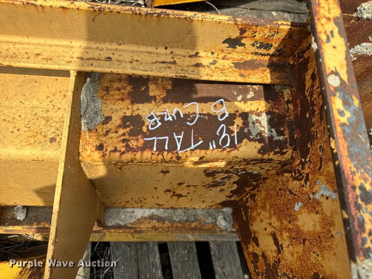 image for item DV5807 (9) Gomaco concrete form attachments