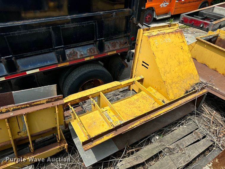 image for item DV5807 (9) Gomaco concrete form attachments