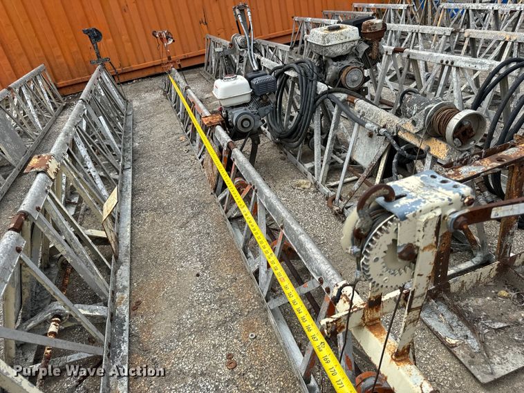 image for item DV5811 Screeds