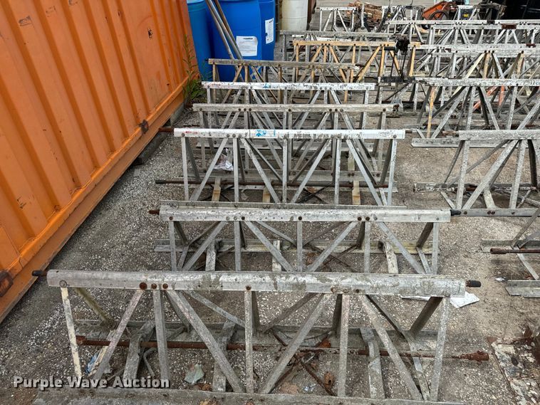 image for item DV5811 Screeds