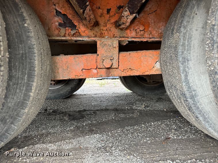 image for item DV5812 2011 Belshe  DT255 grout trailer 