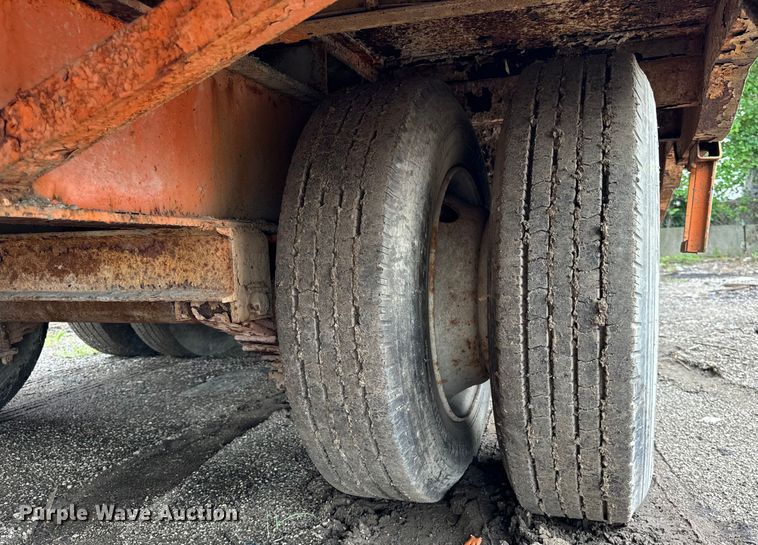 image for item DV5812 2011 Belshe  DT255 grout trailer 