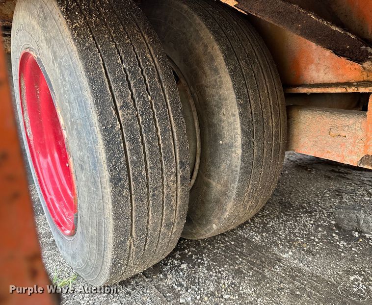 image for item DV5812 2011 Belshe  DT255 grout trailer 