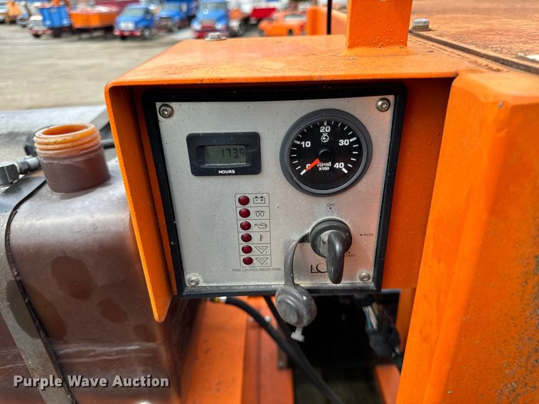 image for item DV5812 2011 Belshe  DT255 grout trailer 