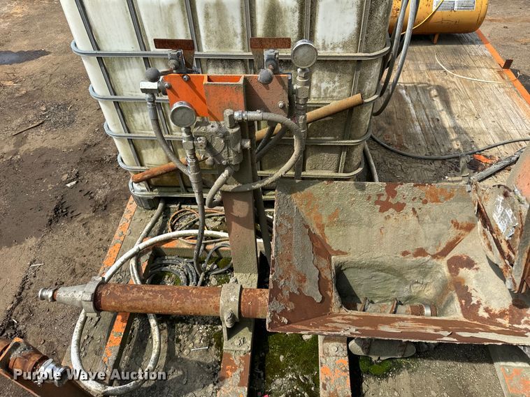 image for item DV5812 2011 Belshe  DT255 grout trailer 