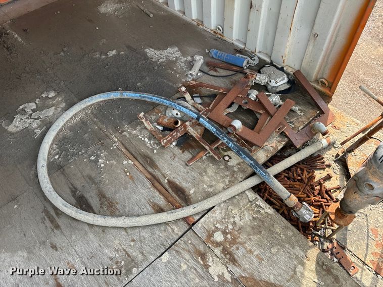 image for item DV5812 2011 Belshe  DT255 grout trailer 