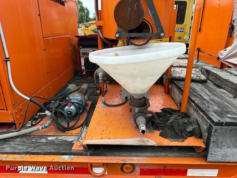 image for item DV5813 2007 Holden grout trailer