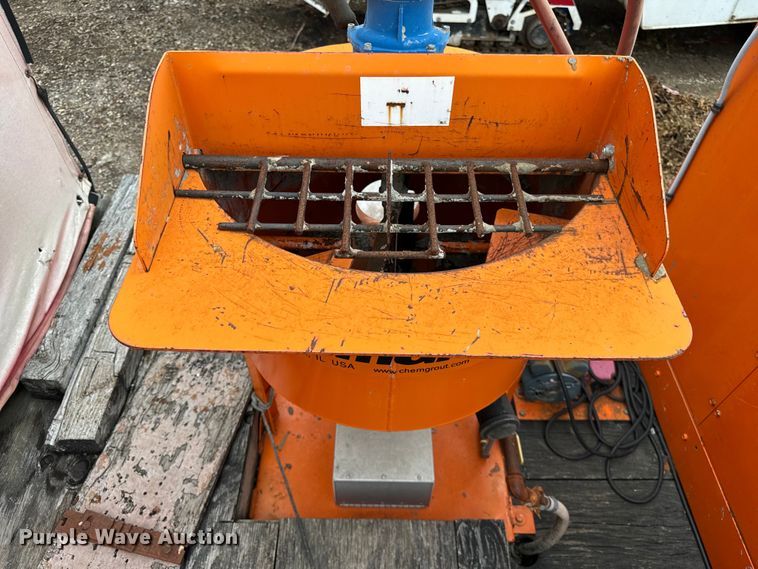 image for item DV5813 2007 Holden grout trailer