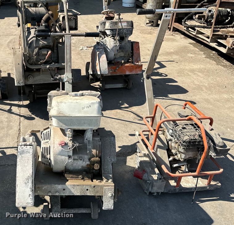 image for item DV5819 (7) concrete saws 