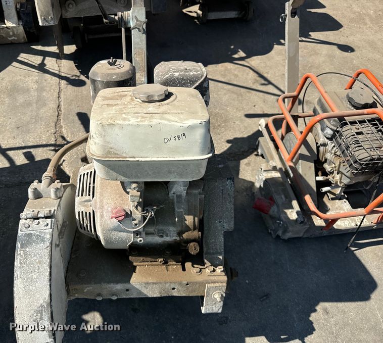 image for item DV5819 (7) concrete saws 