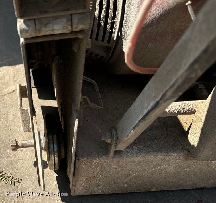 image for item DV5819 (7) concrete saws 