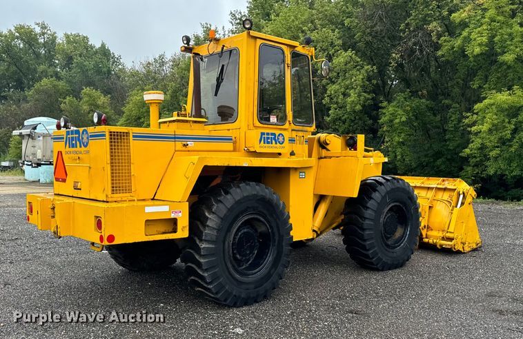 image for item DV5839 1987 Trojan  1900Z wheel loader