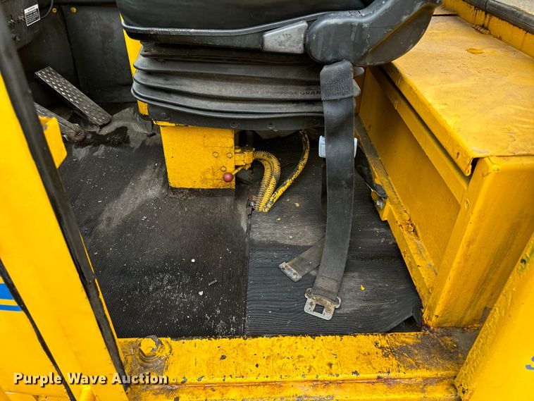 image for item DV5839 1987 Trojan  1900Z wheel loader