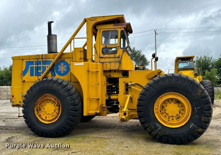 image for item DV5840 1974 Michigan  280 dozer