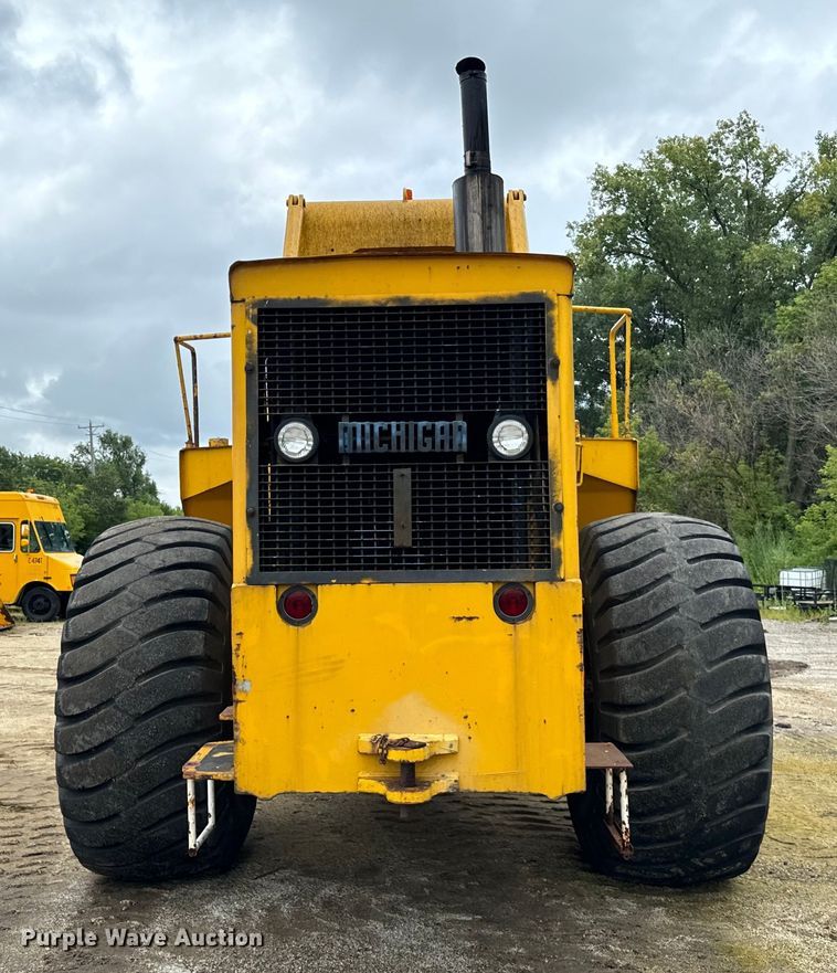 image for item DV5840 1974 Michigan  280 dozer