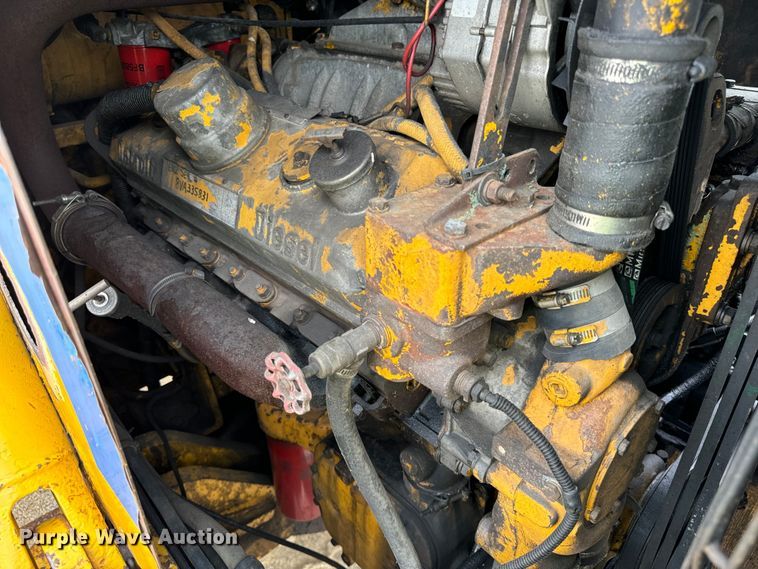 image for item DV5840 1974 Michigan  280 dozer