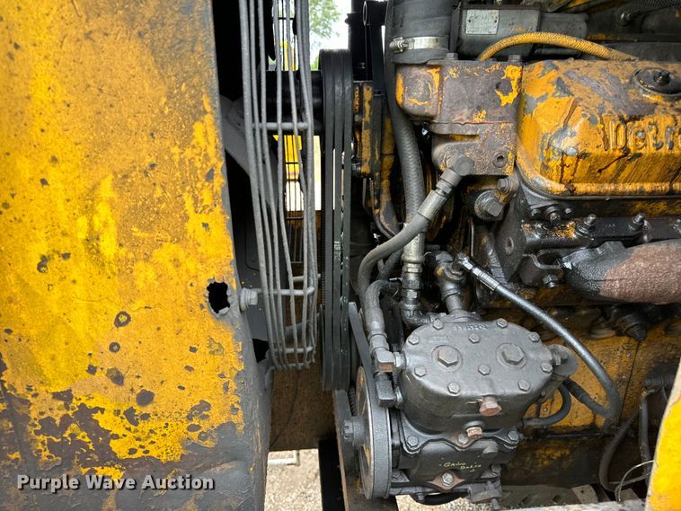 image for item DV5840 1974 Michigan  280 dozer