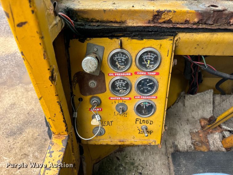 image for item DV5841 Michigan 280 dozer