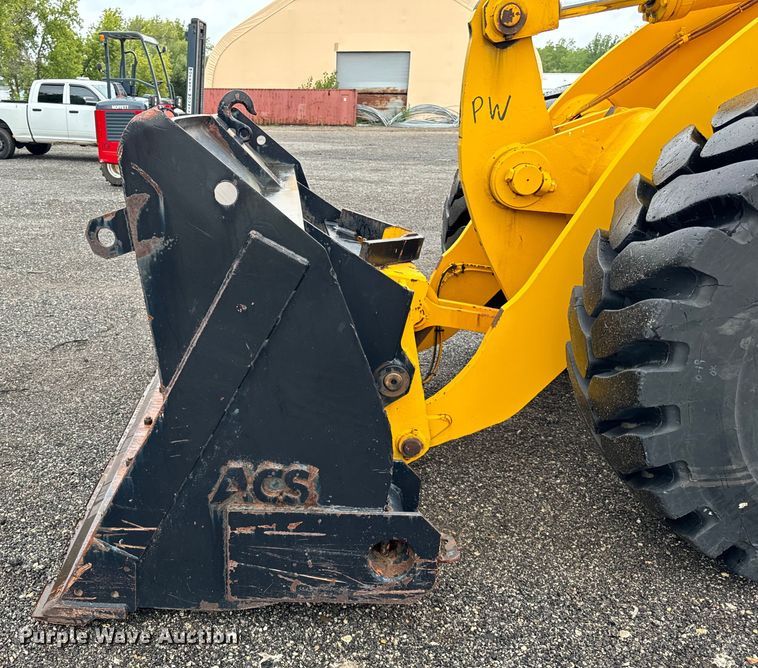 image for item DV5842 Trojan  L30 wheel loader