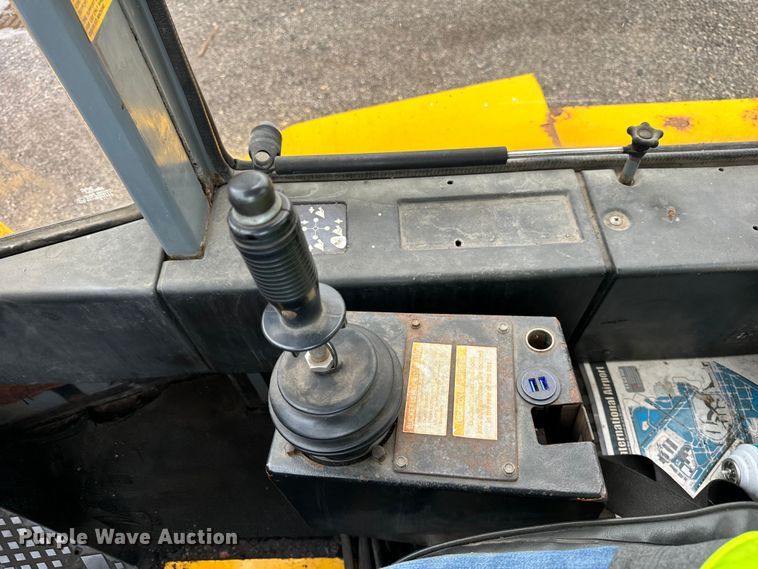 image for item DV5842 Trojan  L30 wheel loader