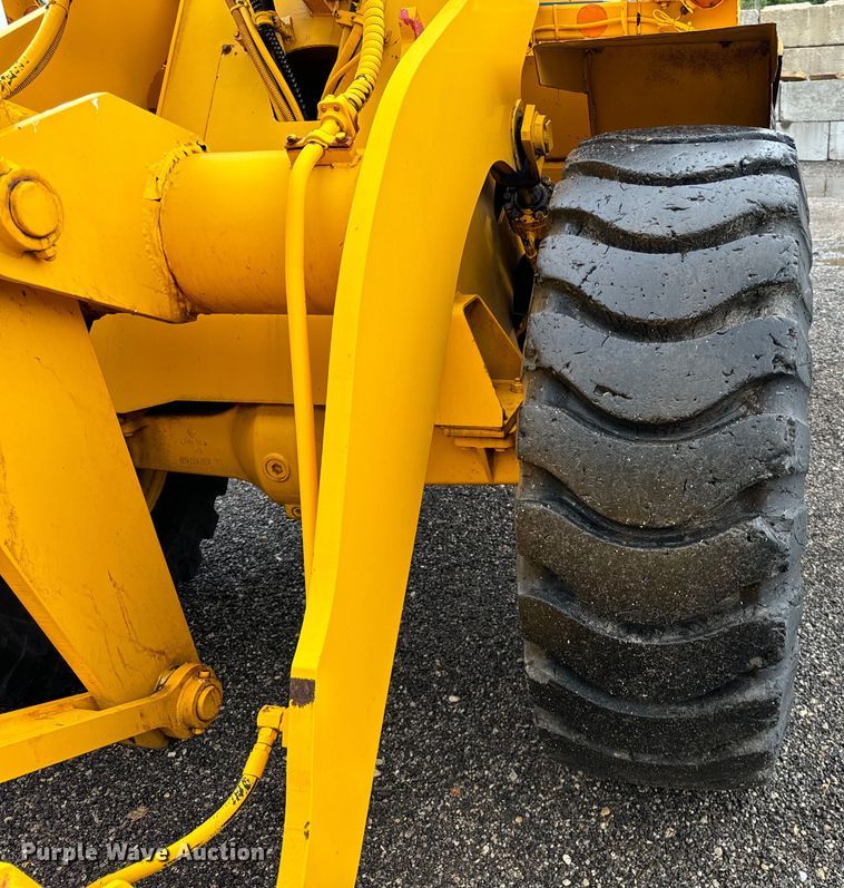 image for item DV5843 1987 Trojan  1500Z wheel loader