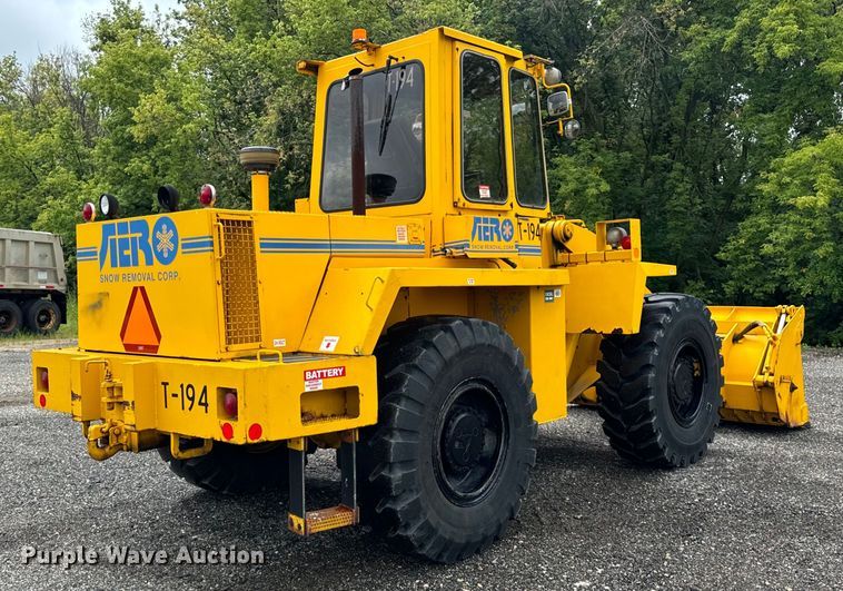 image for item DV5844 Trojan  1900Z wheel loader