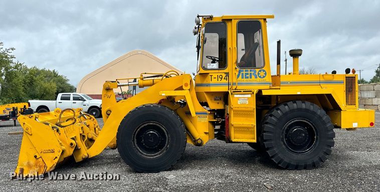 image for item DV5844 Trojan  1900Z wheel loader