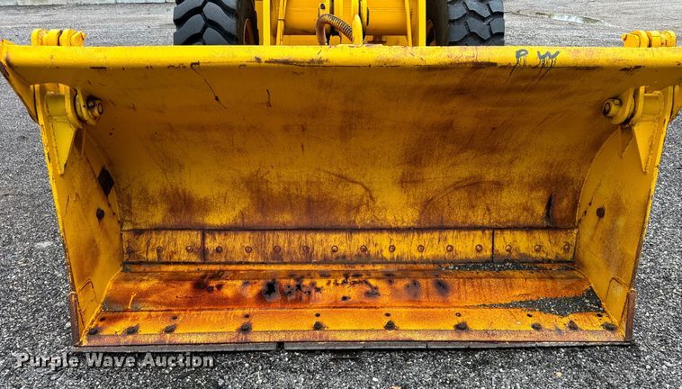 image for item DV5844 Trojan  1900Z wheel loader