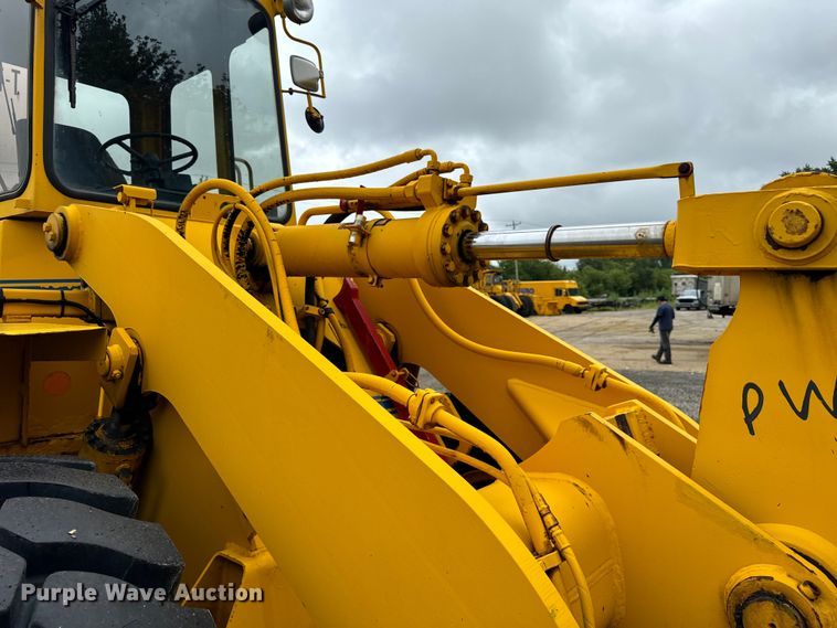 image for item DV5844 Trojan  1900Z wheel loader