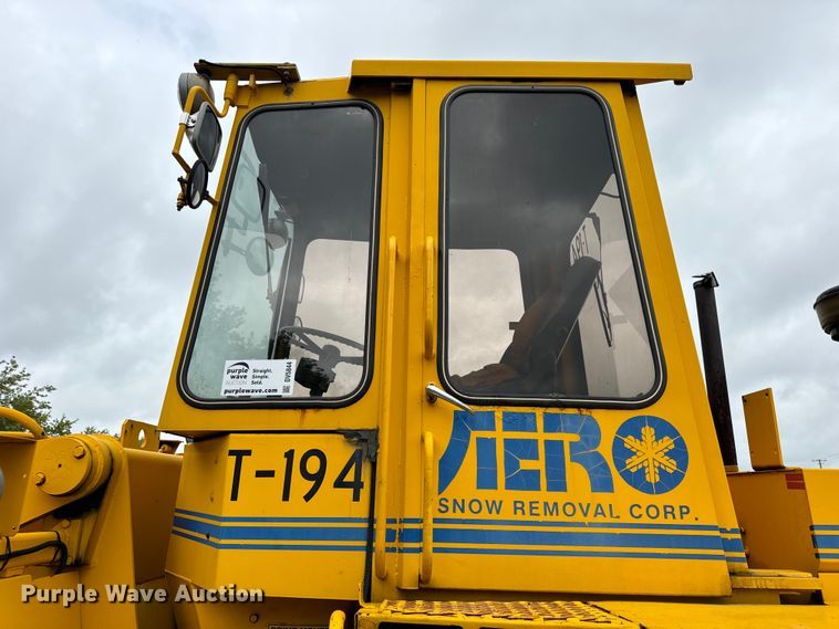 image for item DV5844 Trojan  1900Z wheel loader