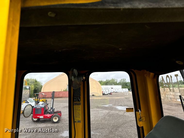 image for item DV5844 Trojan  1900Z wheel loader