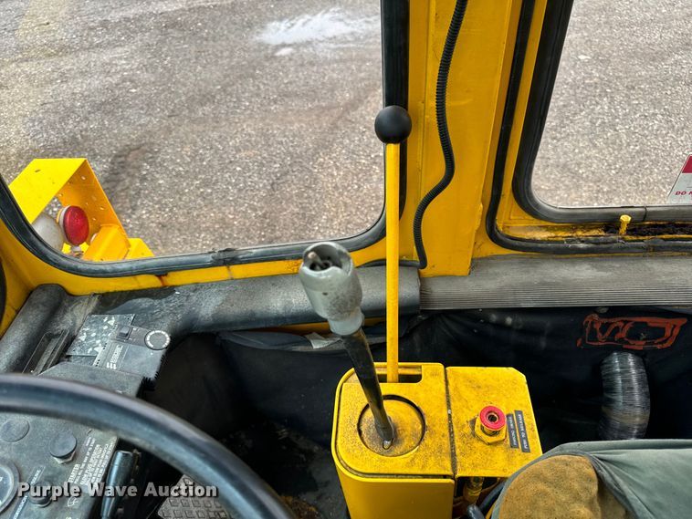 image for item DV5844 Trojan  1900Z wheel loader