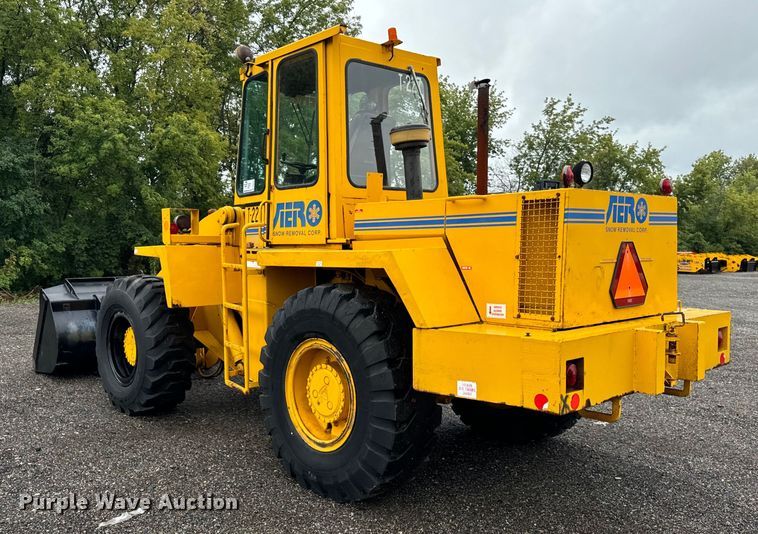 image for item DV5845 1990 Trojan  1900Z wheel loader