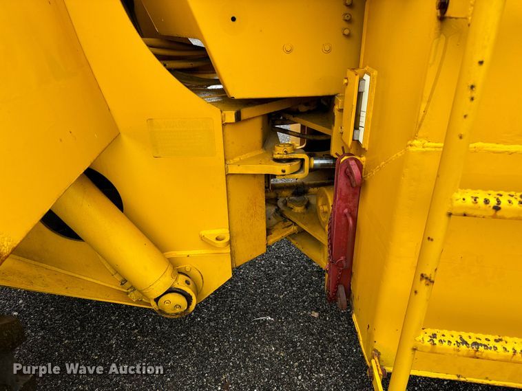 image for item DV5845 1990 Trojan  1900Z wheel loader