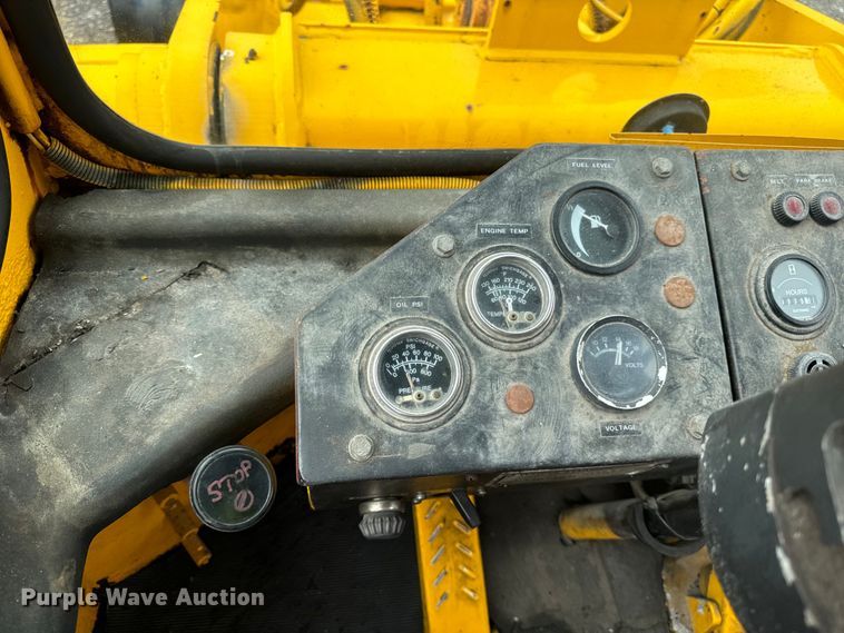 image for item DV5845 1990 Trojan  1900Z wheel loader