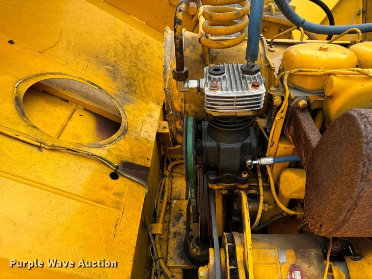 image for item DV5845 1990 Trojan  1900Z wheel loader