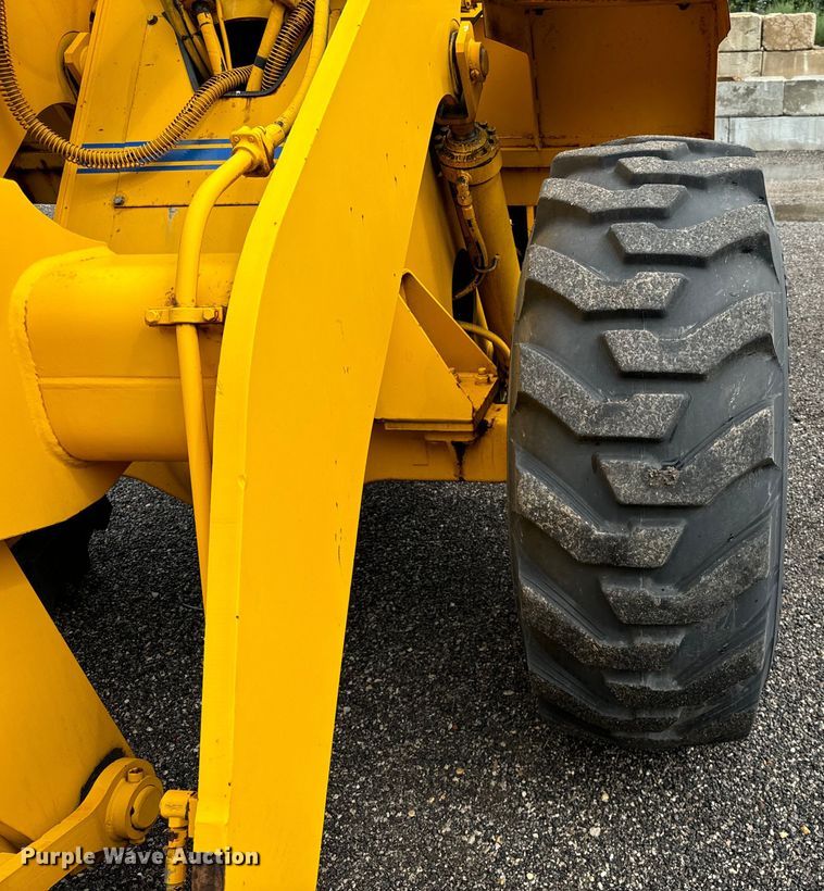 image for item DV5845 1990 Trojan  1900Z wheel loader