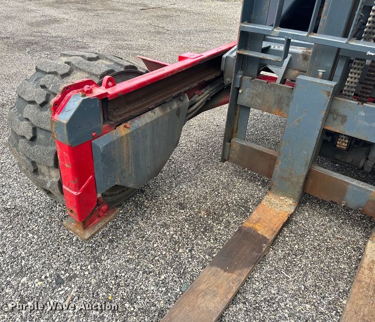 image for item DV5849 2012 Moffett M70 forklift