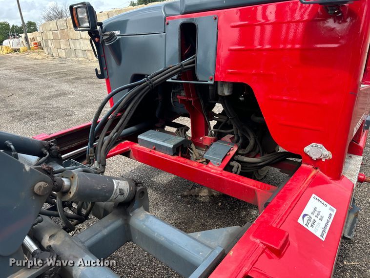 image for item DV5849 2012 Moffett M70 forklift