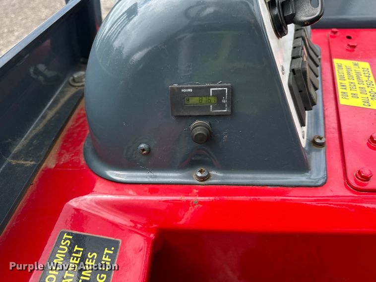 image for item DV5849 2012 Moffett M70 forklift