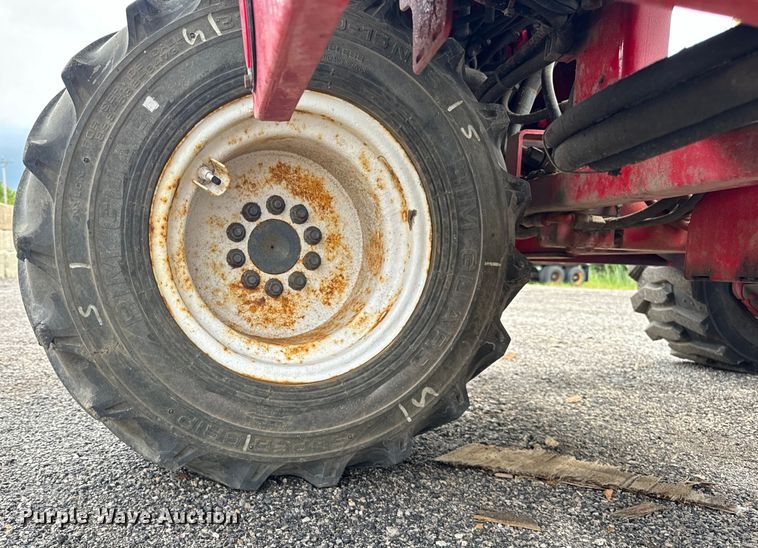 image for item DV5849 2012 Moffett M70 forklift