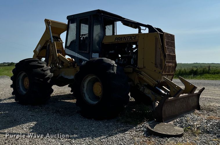 image for item DW2250 2005 Prentice 490 skidder