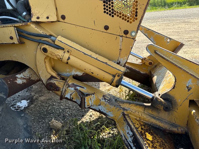 image for item DW2250 2005 Prentice 490 skidder