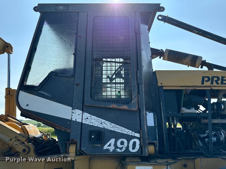 image for item DW2250 2005 Prentice 490 skidder