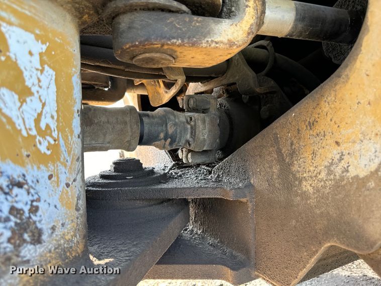 image for item DW2250 2005 Prentice 490 skidder