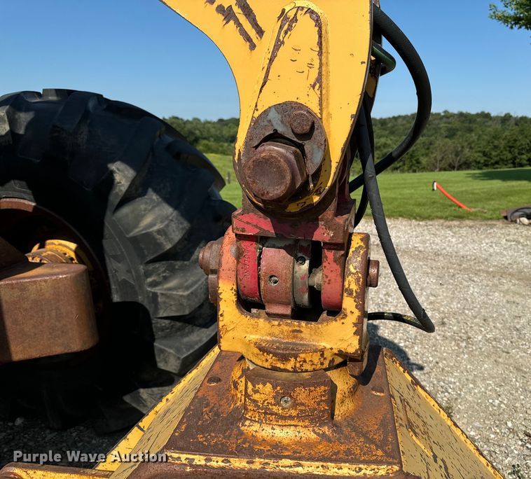 image for item DW2250 2005 Prentice 490 skidder