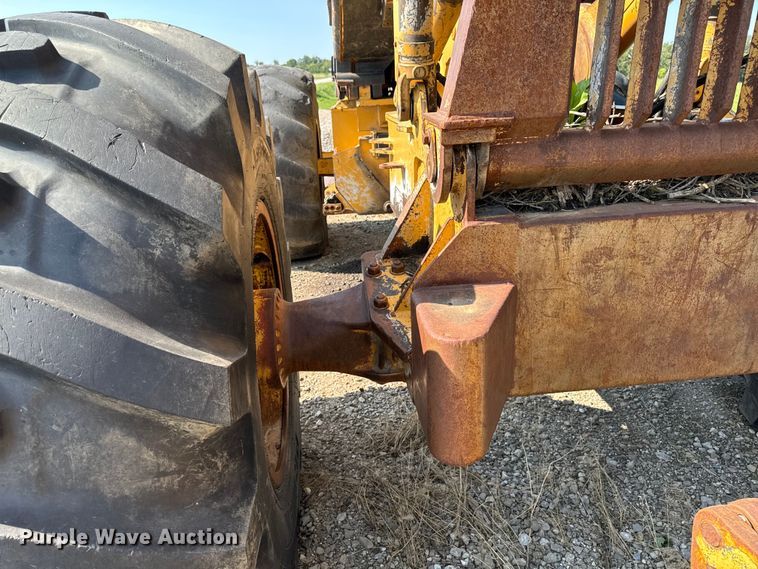 image for item DW2250 2005 Prentice 490 skidder