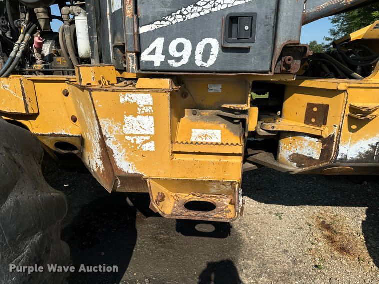 image for item DW2250 2005 Prentice 490 skidder